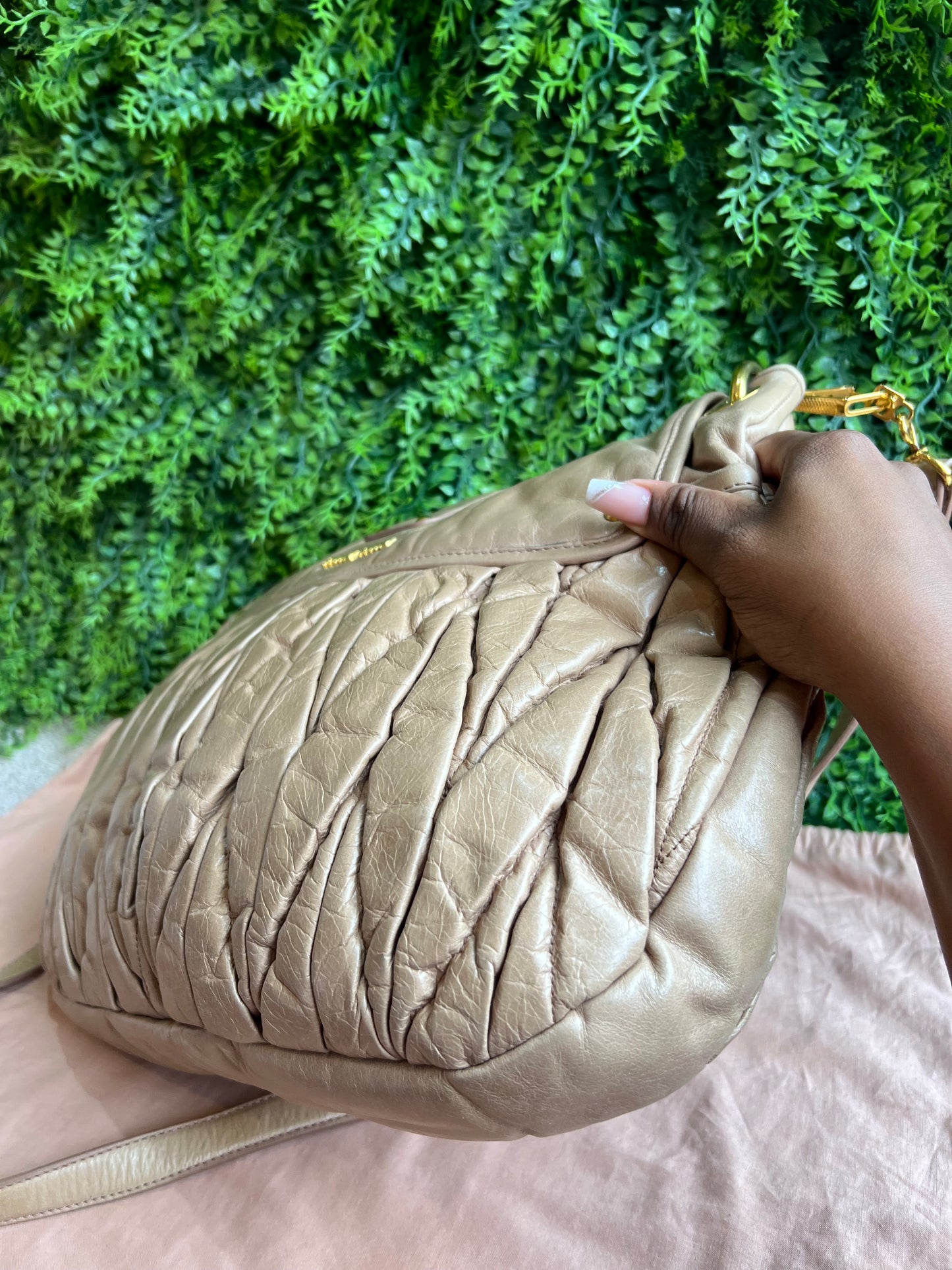 Miu Miu Matelassê Hobo Bege