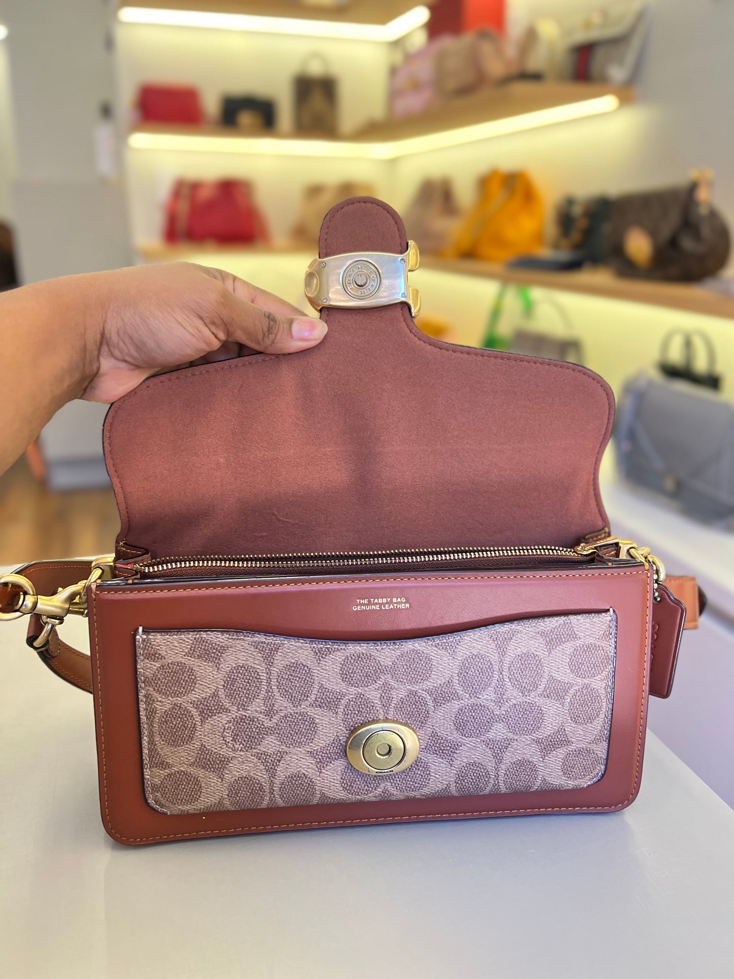 Coach Tabby 20 Signature