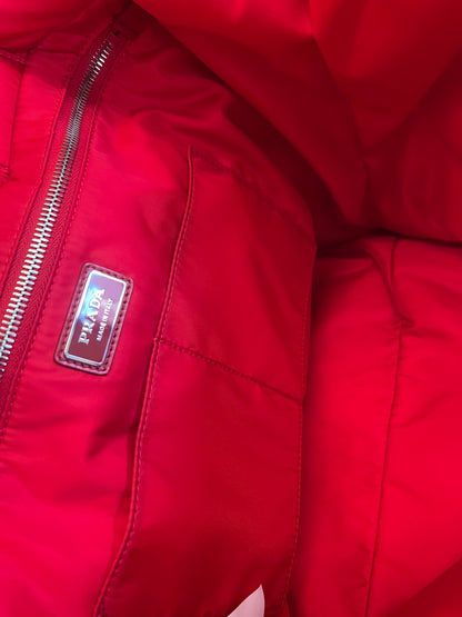 Prada Re-Nylon Padded Vermelha
