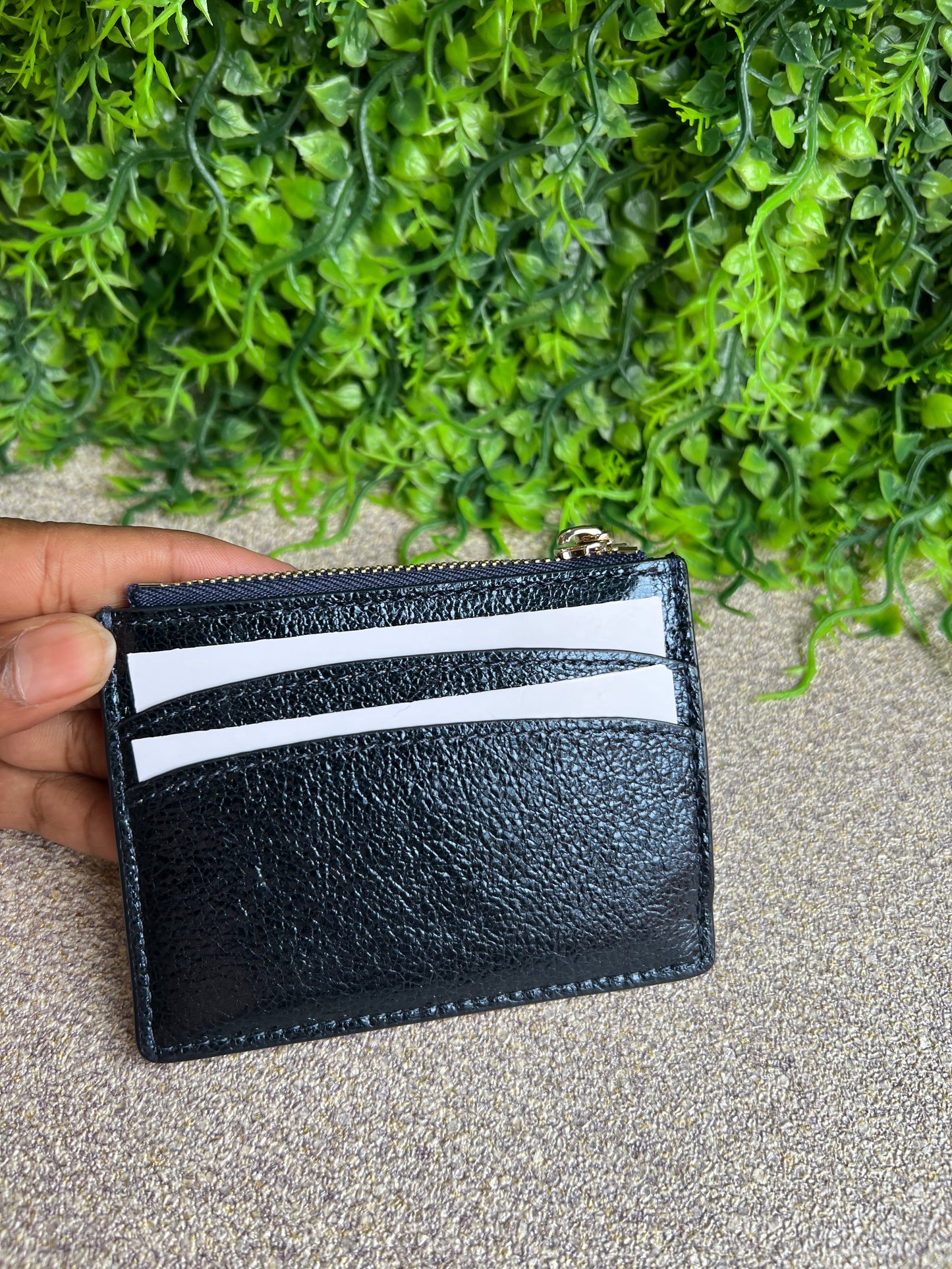Porta Cartão Kate Spade com ziper Verniz