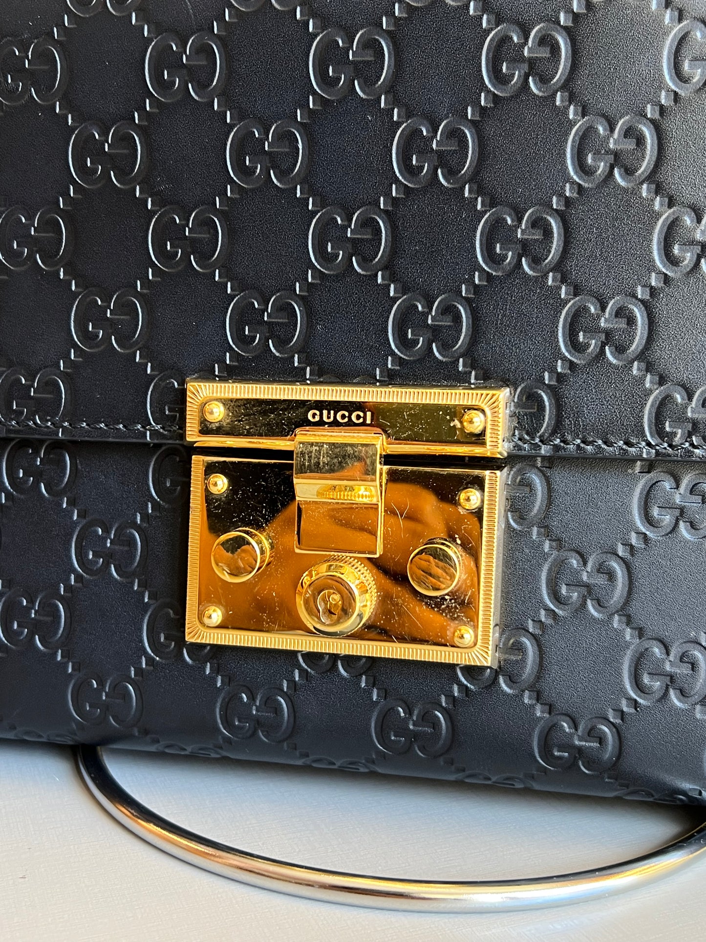 Gucci Padlock Preta Media