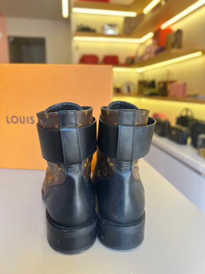 Bota Louis Vuitton Wonderland Boots Monograma