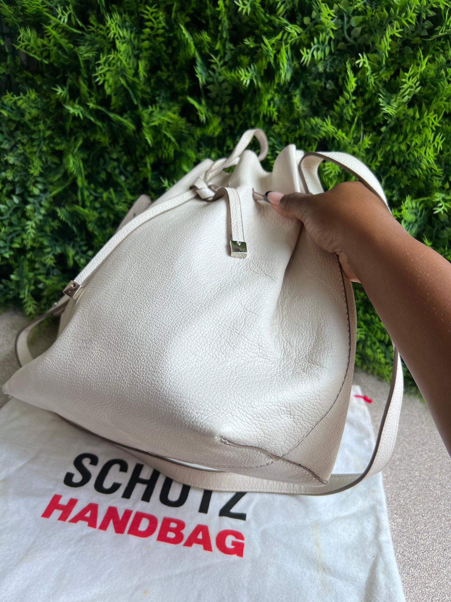 Bolsa Schutz Bucket Off White