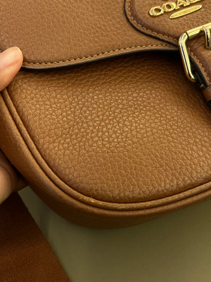 Coach Amelia Saddle Marrom