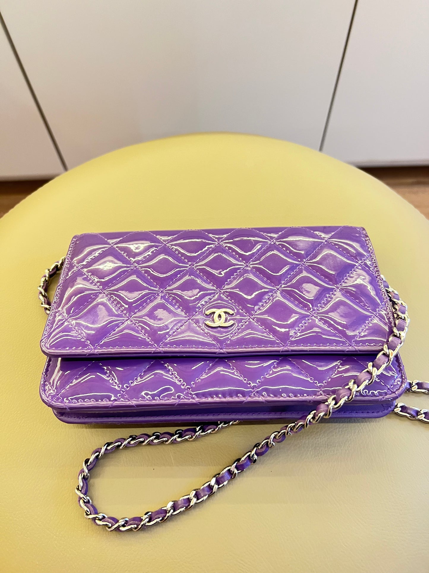 Chanel Woc Roxa Verniz