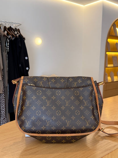 Louis Vuitton Monograma Menilmontant MM