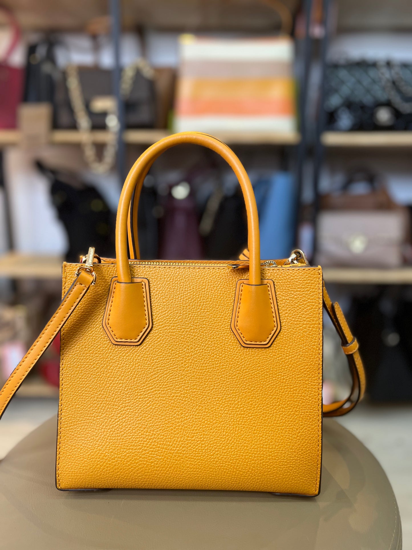 Michael Kors Mercer Amarela