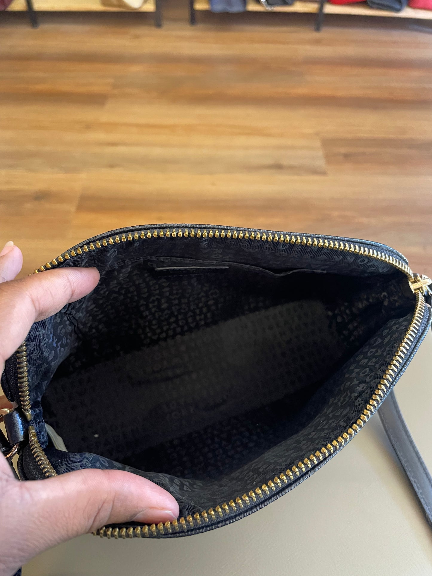 Kate Spade Poá Crossbody