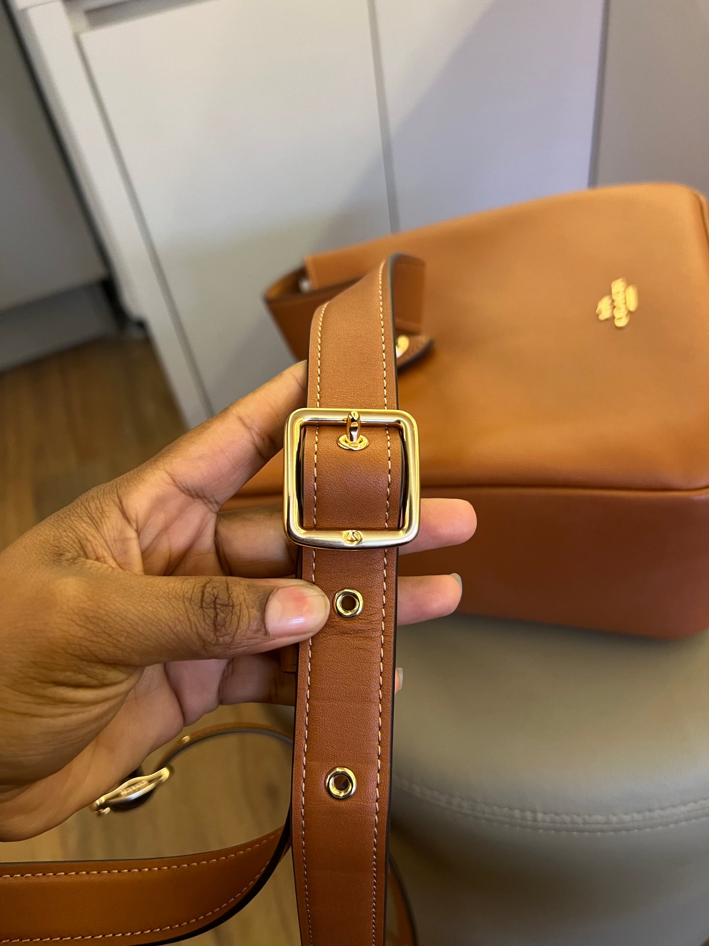Coach Hadley Shoulder Small Marrom