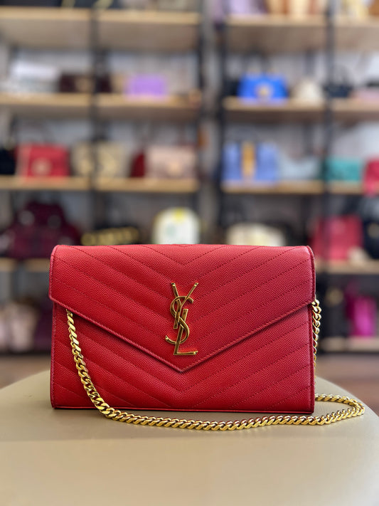 Saint Laurent Cassandre Vermelha