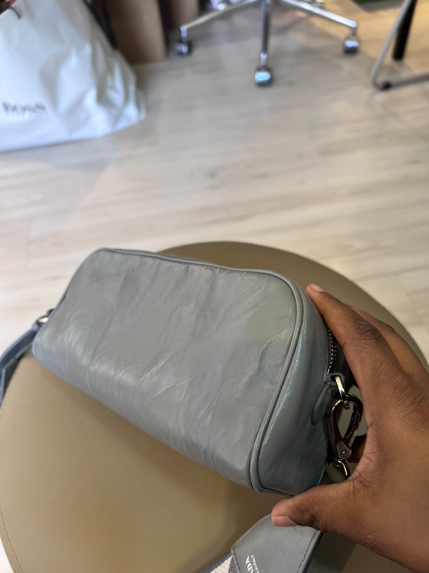Prada Câmera Bag Verniz Cinza