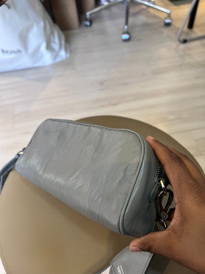 Prada Câmera Bag Verniz Cinza