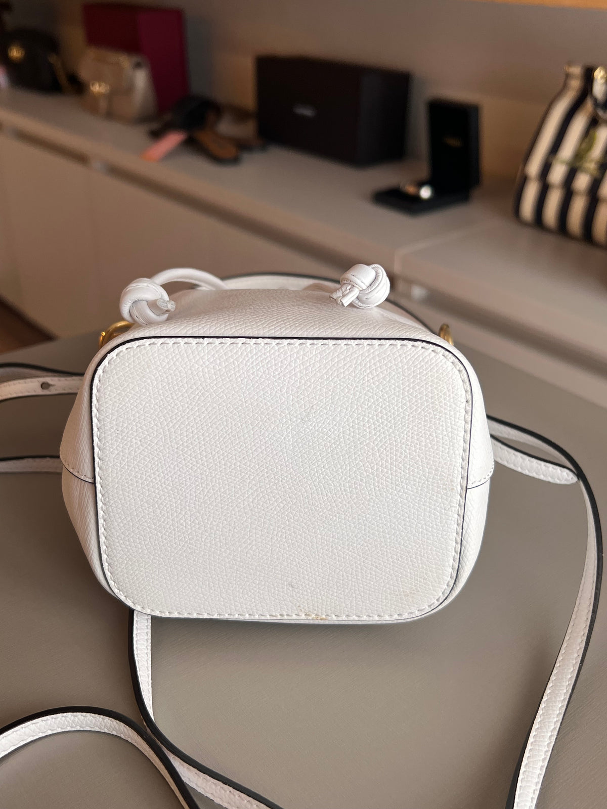 Fendi Mon Tresor Bucket Branca
