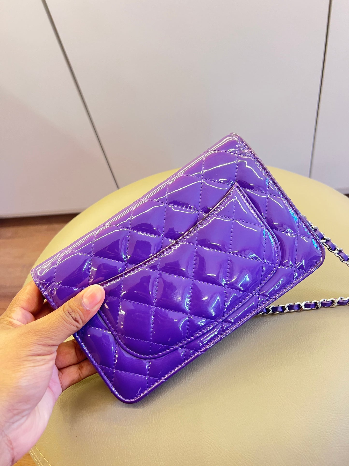 Chanel Woc Roxa Verniz