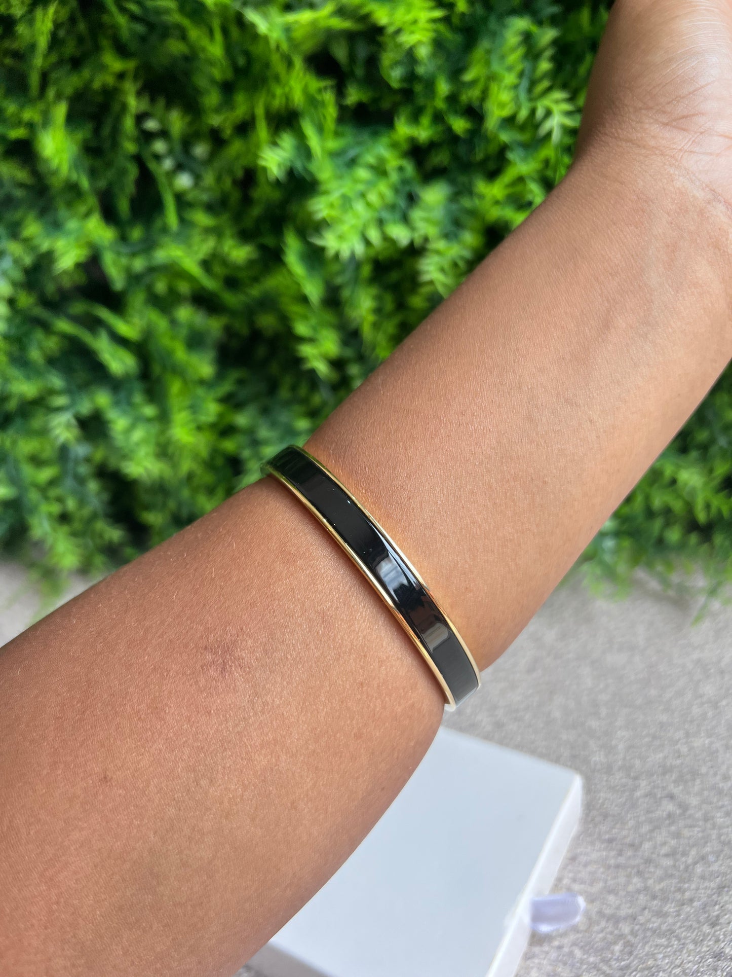 Bracelete Miu Miu Preto & Dourado