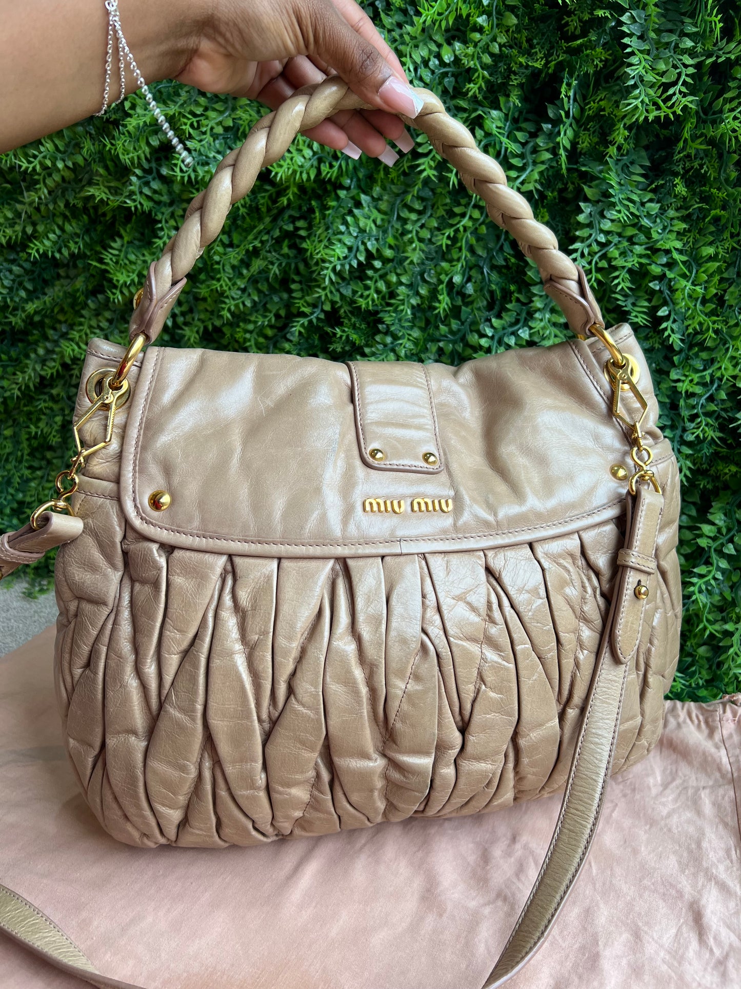 Miu Miu Matelassê Hobo Bege