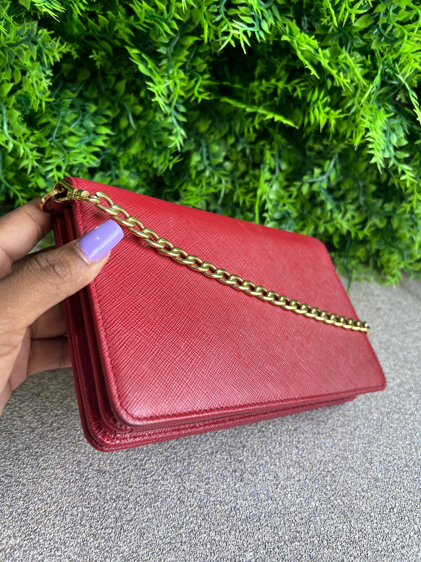 Prada Monograma Chain Vermelha