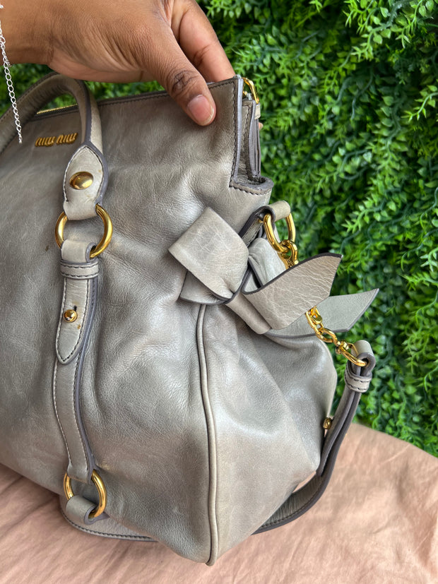 Miu Miu Vitello Lux Cinza