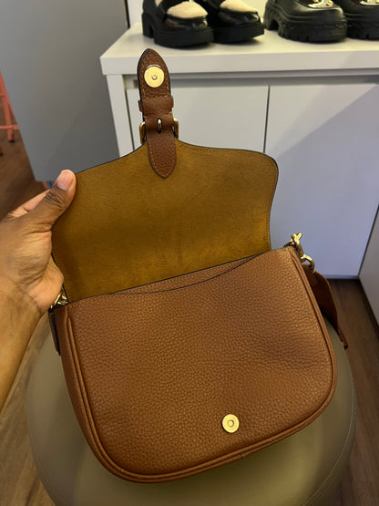 Coach Amelia Saddle Marrom
