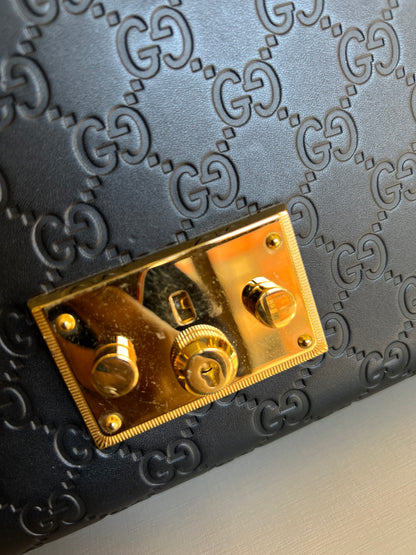 Gucci Padlock Preta Media