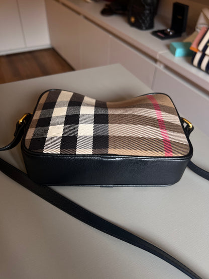 Burberry Heymarket Câmera Bag Mini Preta