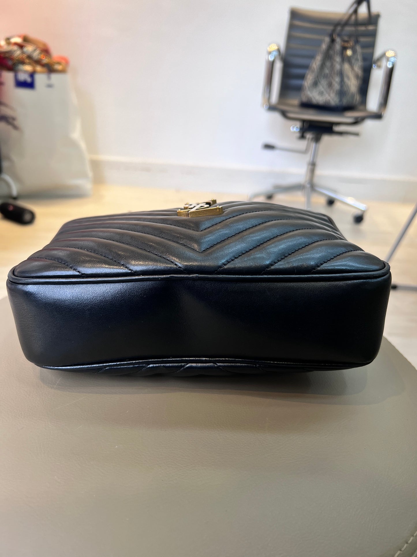 Saint Laurent Lou Lou Câmera Bag