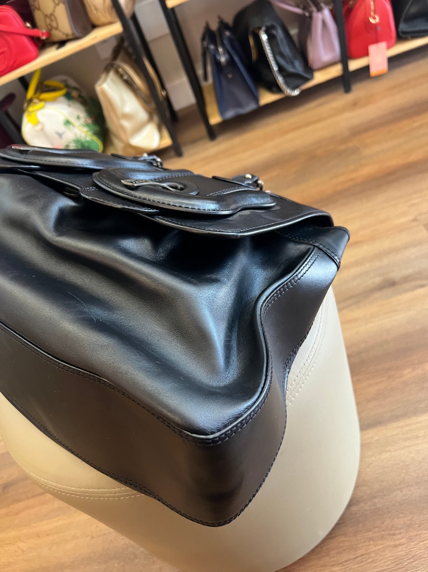 Fendi B Bag Preta