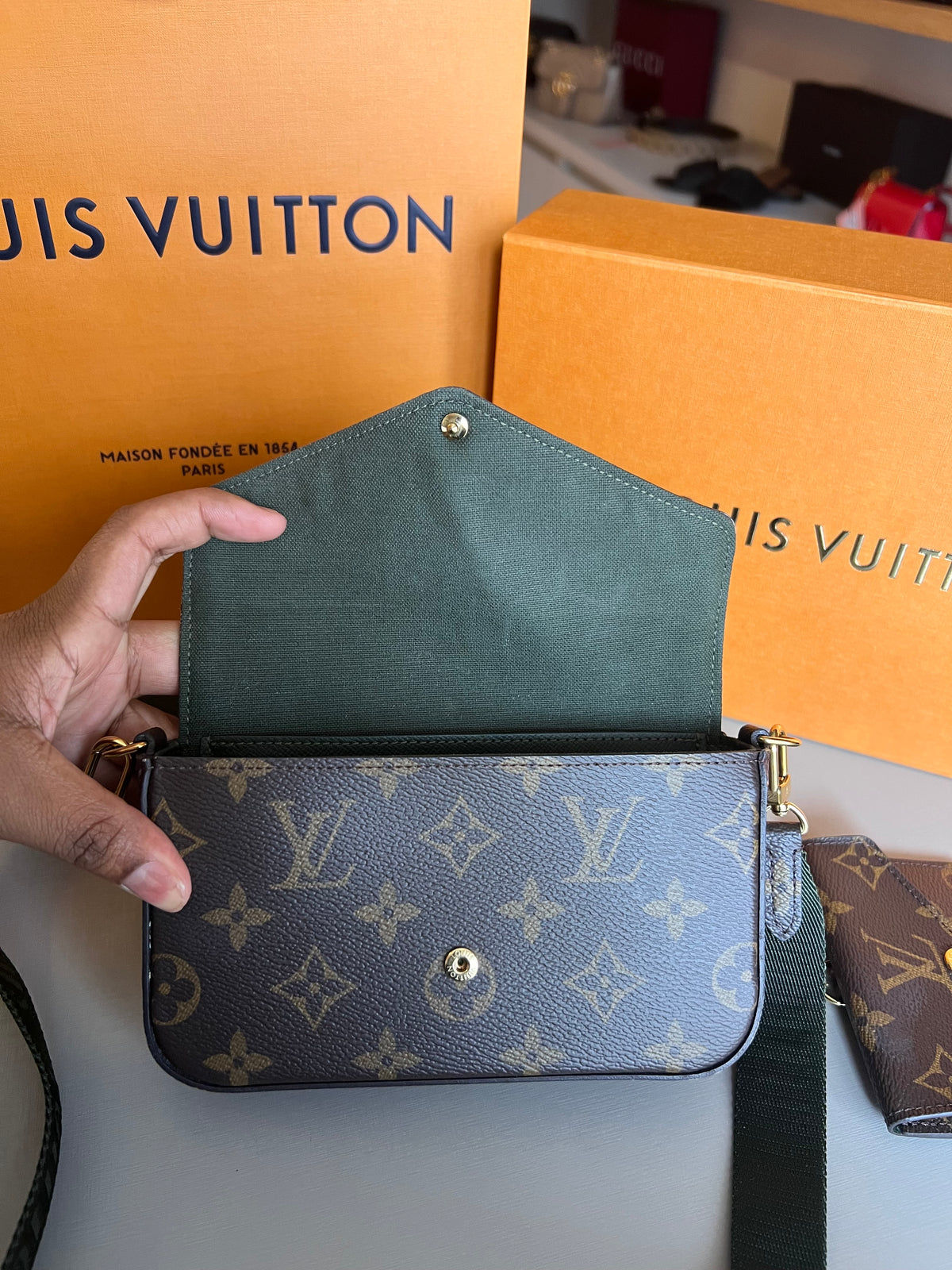 Louis Vuitton Felicie Strap Monograma