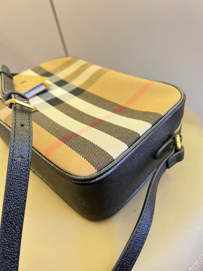 Burberry Camera Bag Heymarket Preta