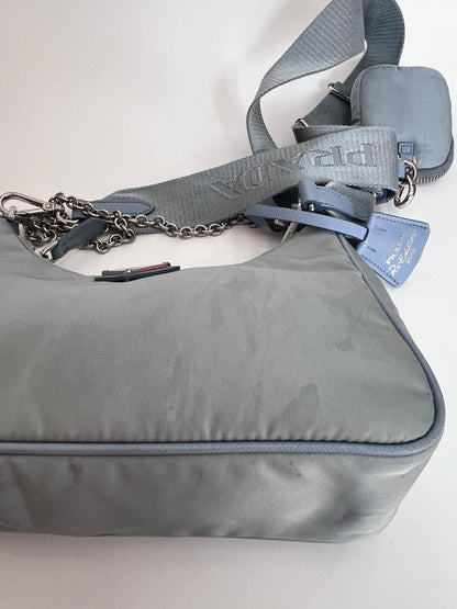 Prada Re-edition Azul