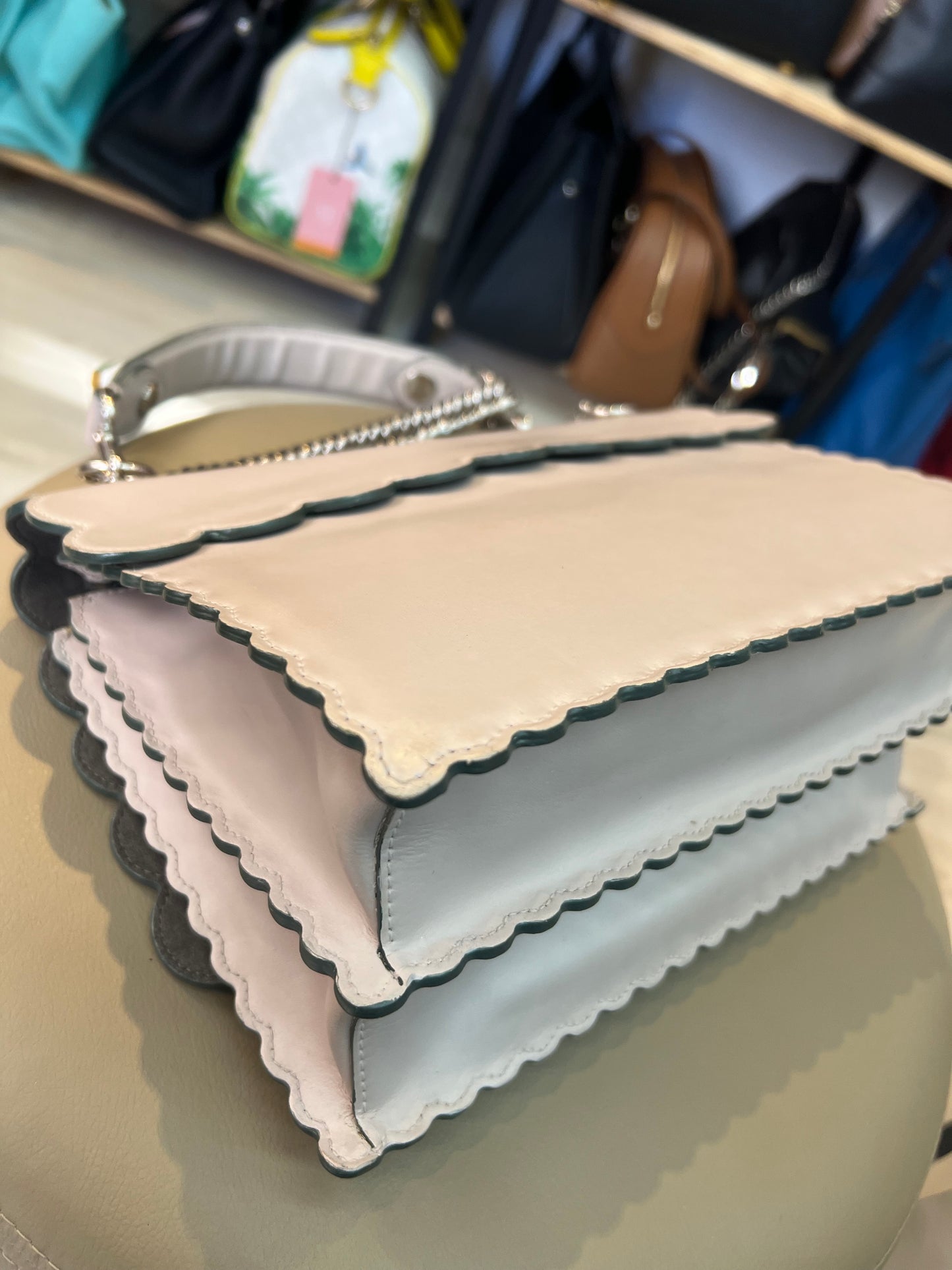 Fendi Kan I Cinza