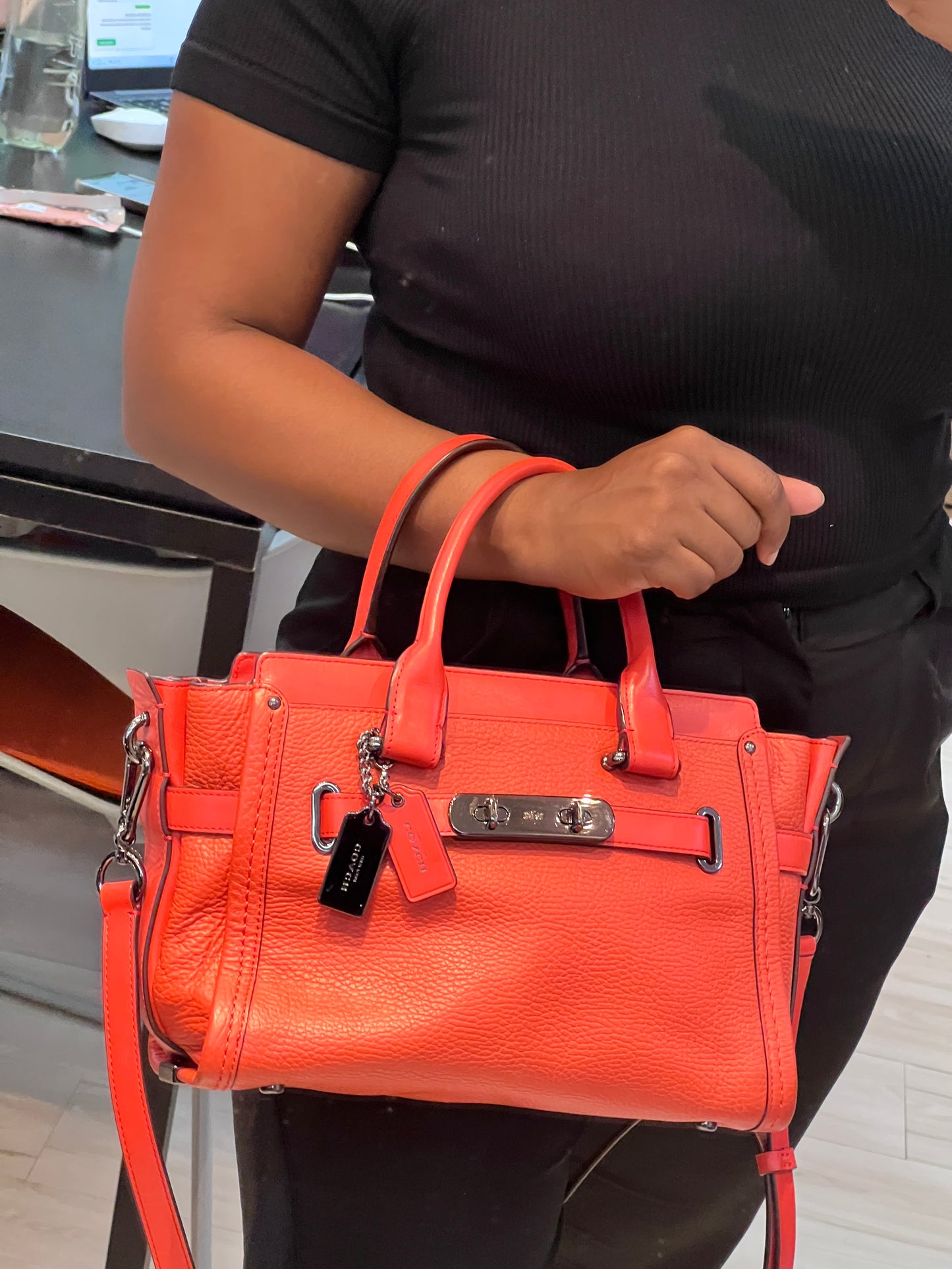 Coach Swagger Pebbled Laranja