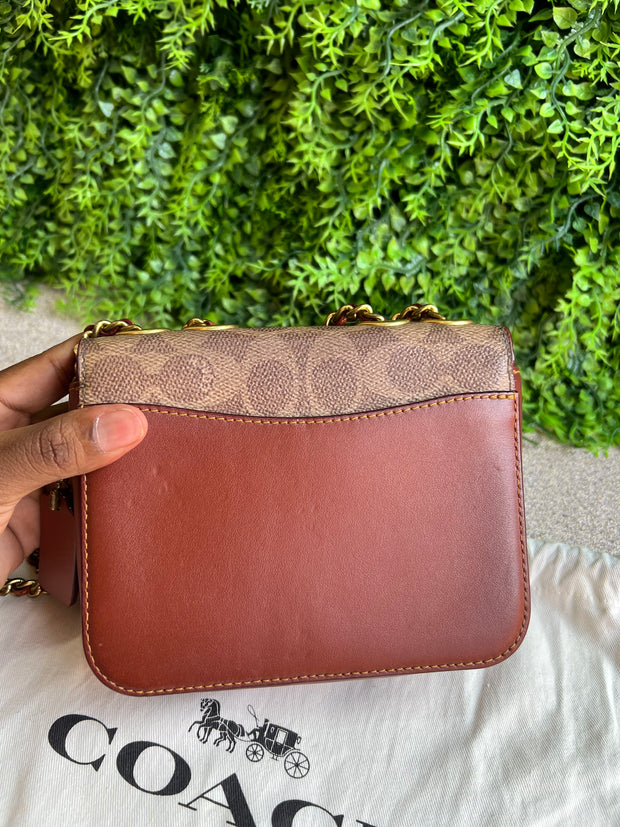 Coach Madison Shoulder Signature