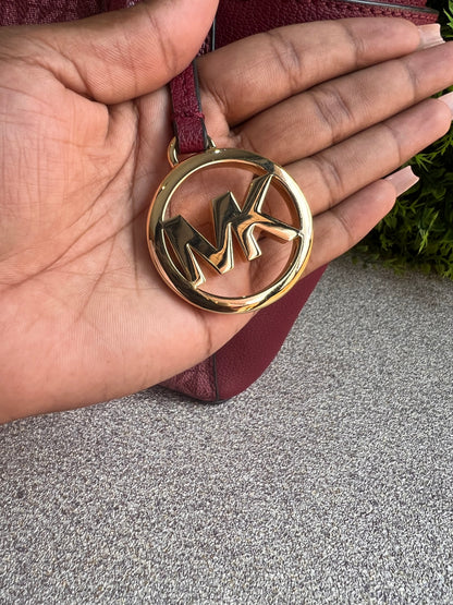 Michael Kors Charlotte Shopping Logo