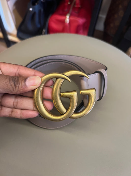 Cinto Gucci GG Marmont Nude