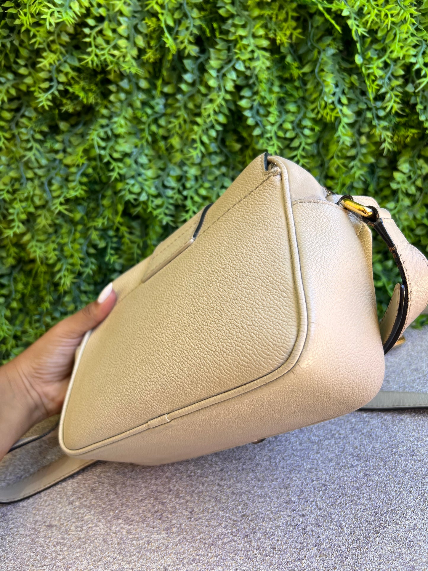 Burberry Buckle Câmera Bag