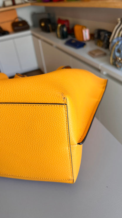 Michael Kors Emilia Pebbled Large Mostarda