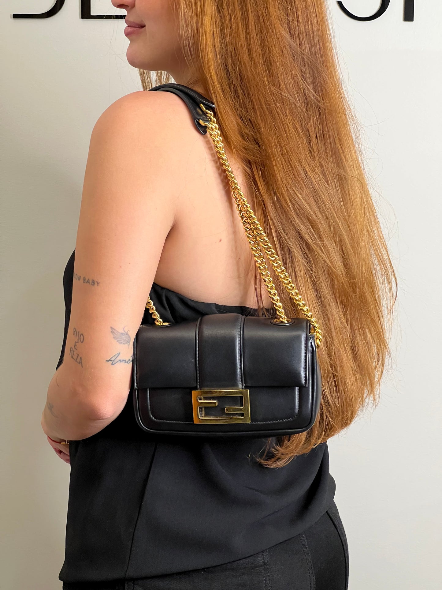 Fendi Mini Baguette Chain Preta