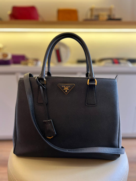 Prada Galleria Saffiano Preta