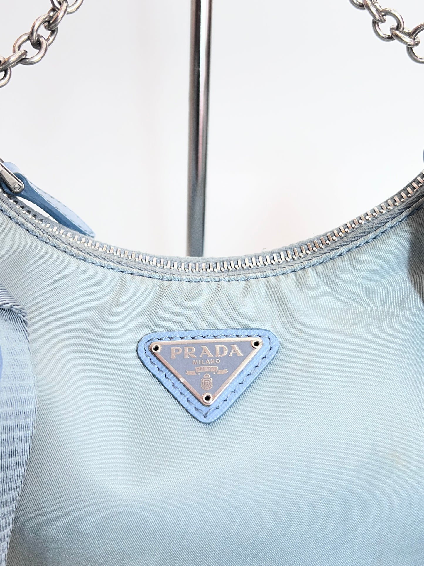 Prada Re-edition Azul