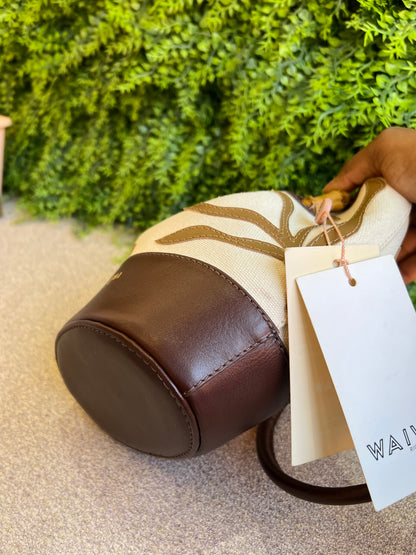 Wai Wai Rio Petit Ílios Café