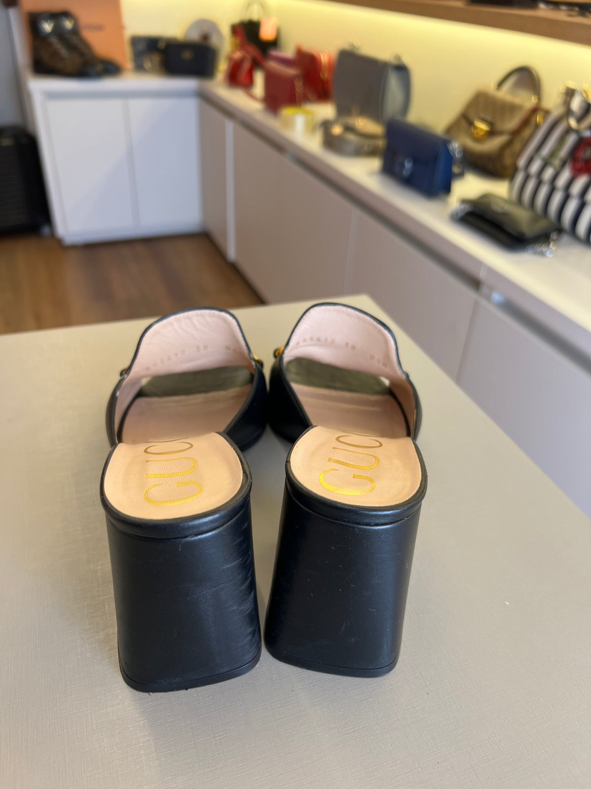 Sandália Gucci Horsebit Preta