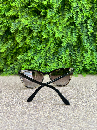 Óculos de Sol Prada Tortoise
