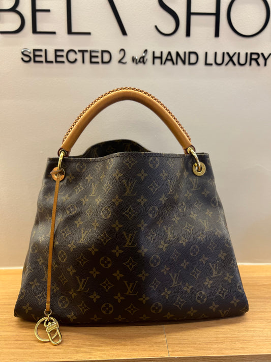 Louis Vuitton Artsy Monograma MM
