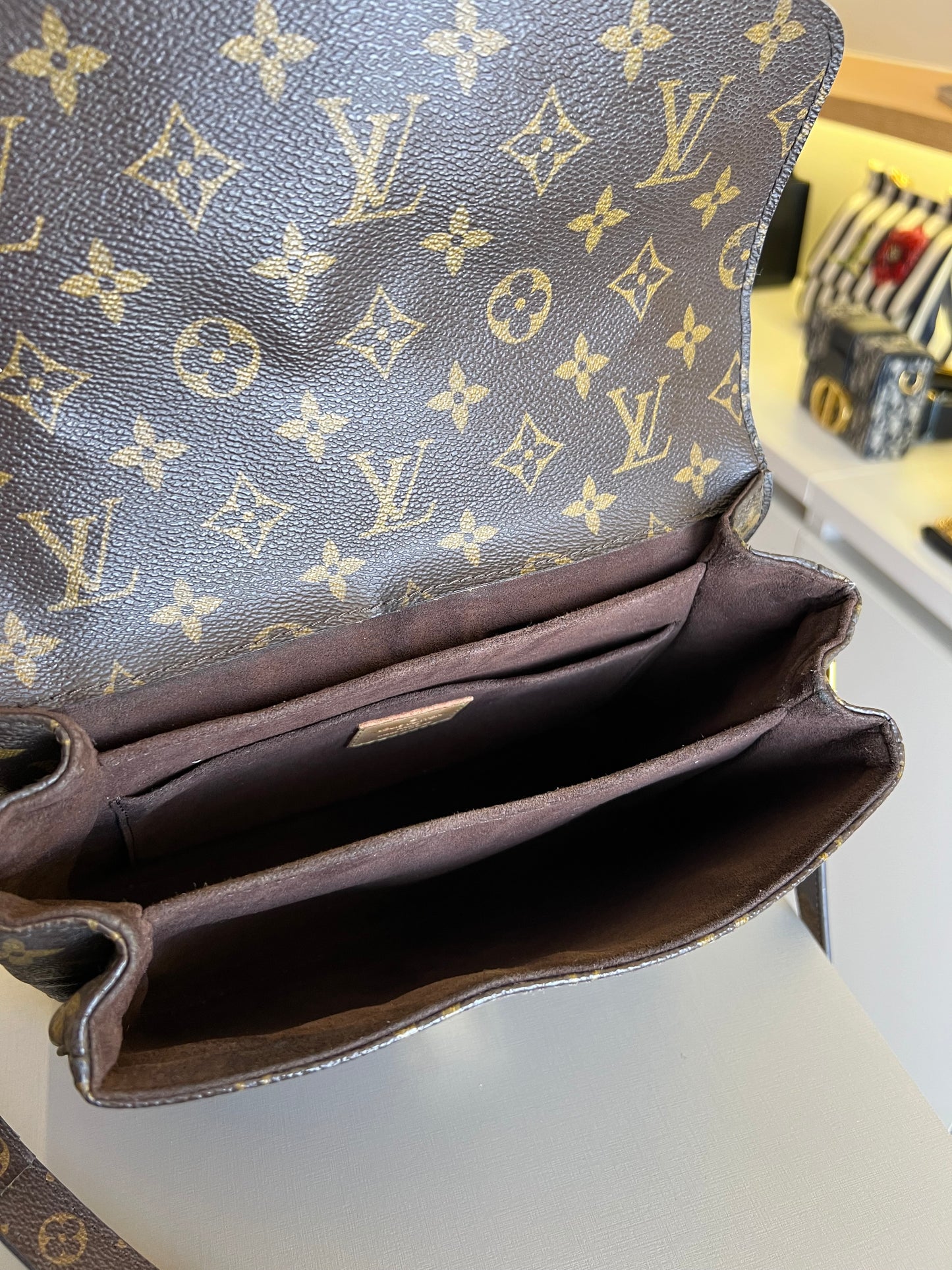 Louis Vuitton Pochette Métis Monograma