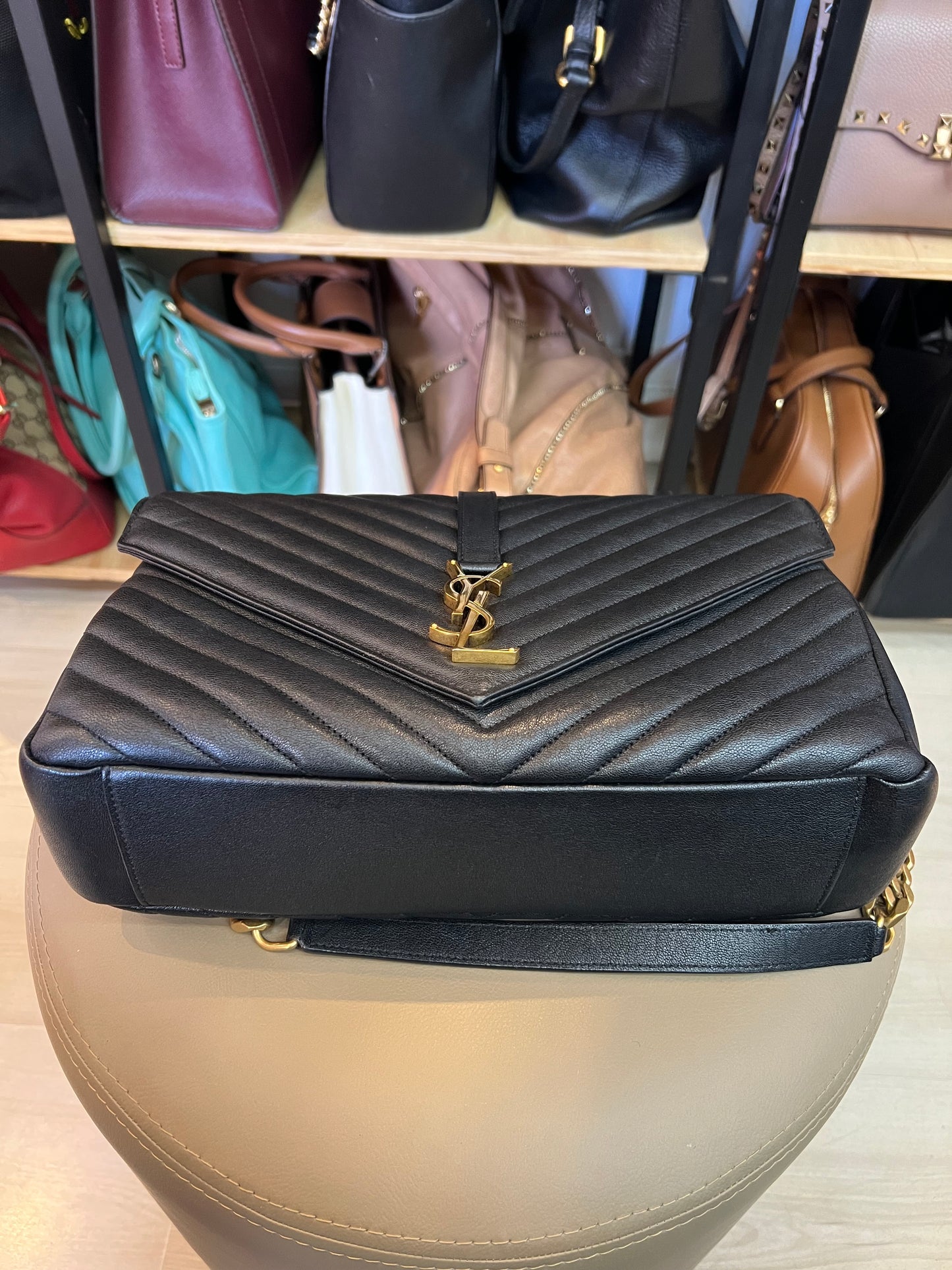 Saint Laurent College em Couro Matelassê Preto