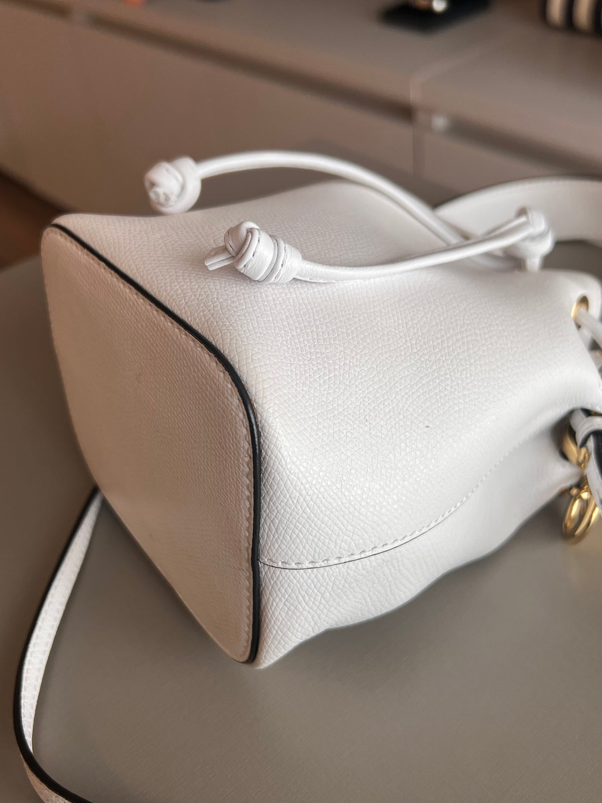 Fendi Mon Tresor Bucket Branca
