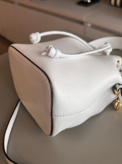 Fendi Mon Tresor Bucket Branca