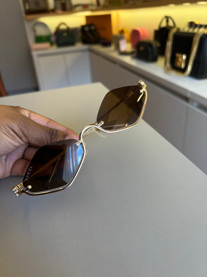 Óculos de Sol Gucci geométrico Double G