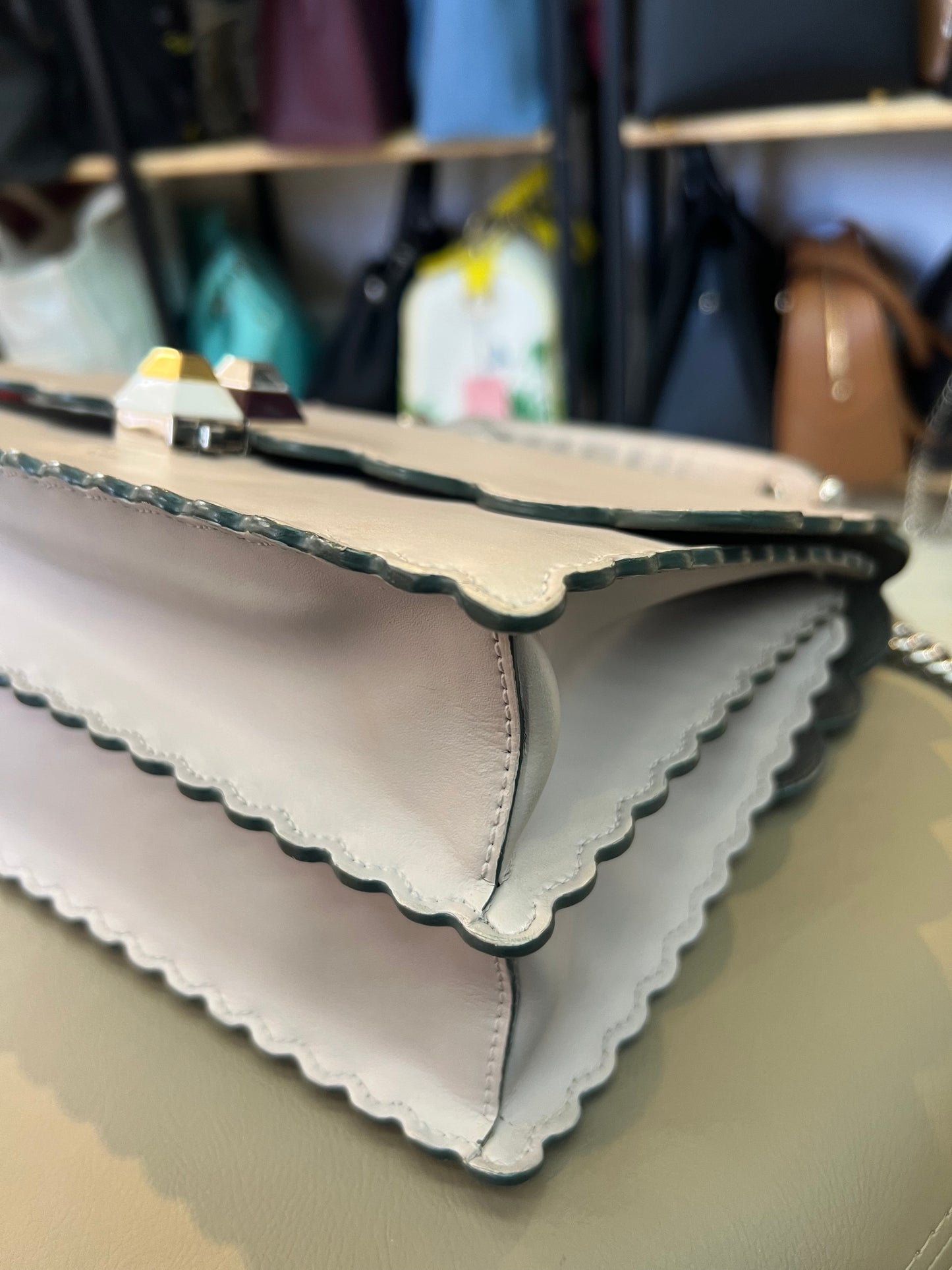 Fendi Kan I Cinza